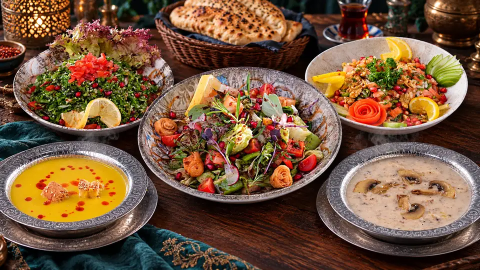 شوربات وسلطات