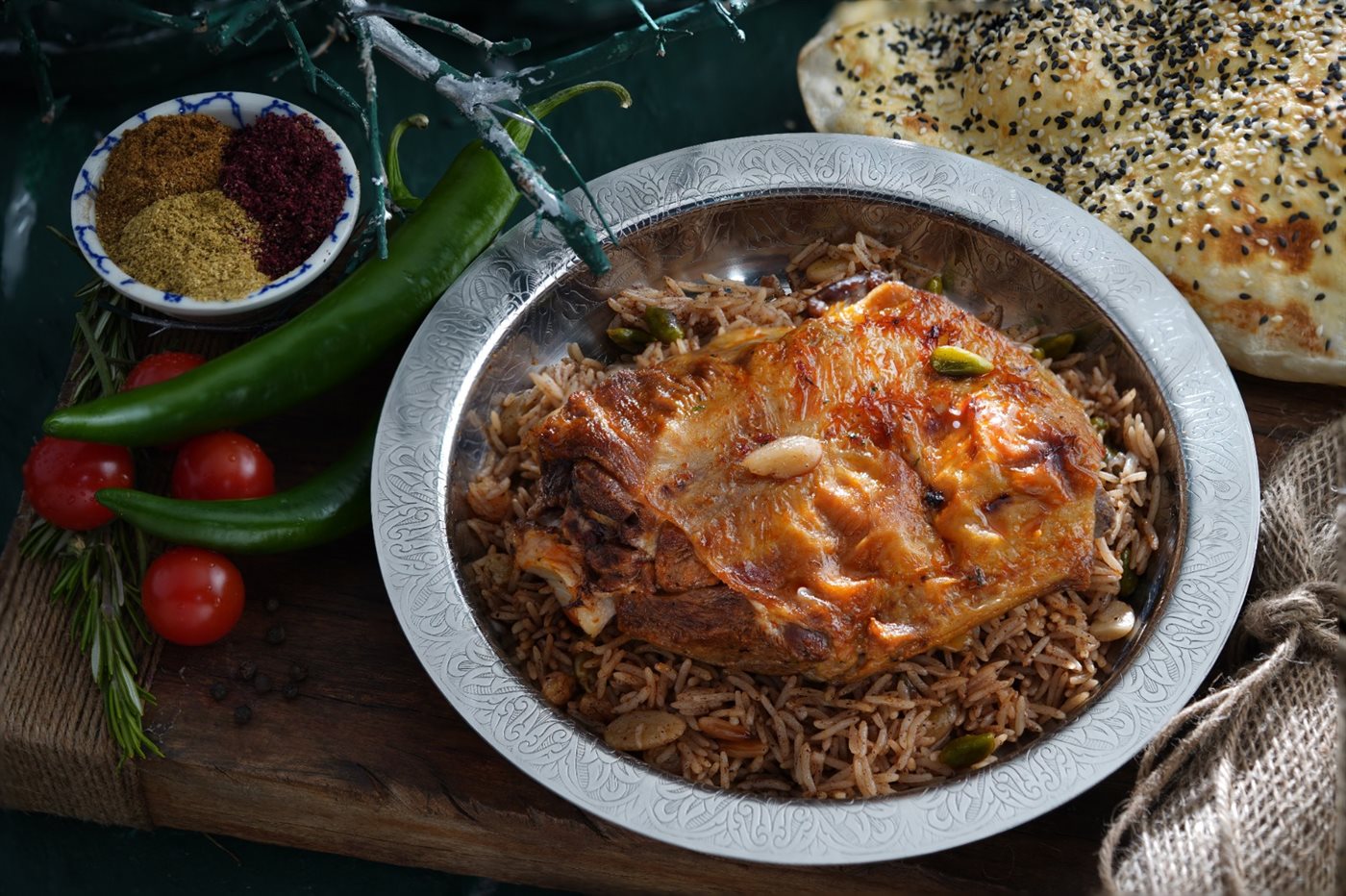 أرز مشكل مع لحم الضأن